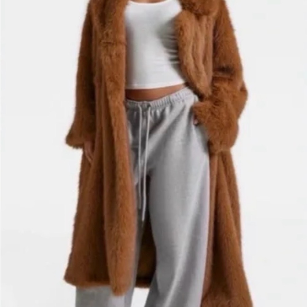 KBB by KAHLANA Women's
'The Oversized Faux Fur
Trench Coat' - Teddy Brown L